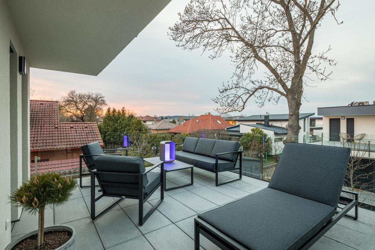 Balatonic Sky Apartment Zamardi Exterior photo